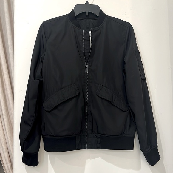 Abercrombie Kids Bomber Jacket Boys 15/16 in Black - Picture 1 of 6
